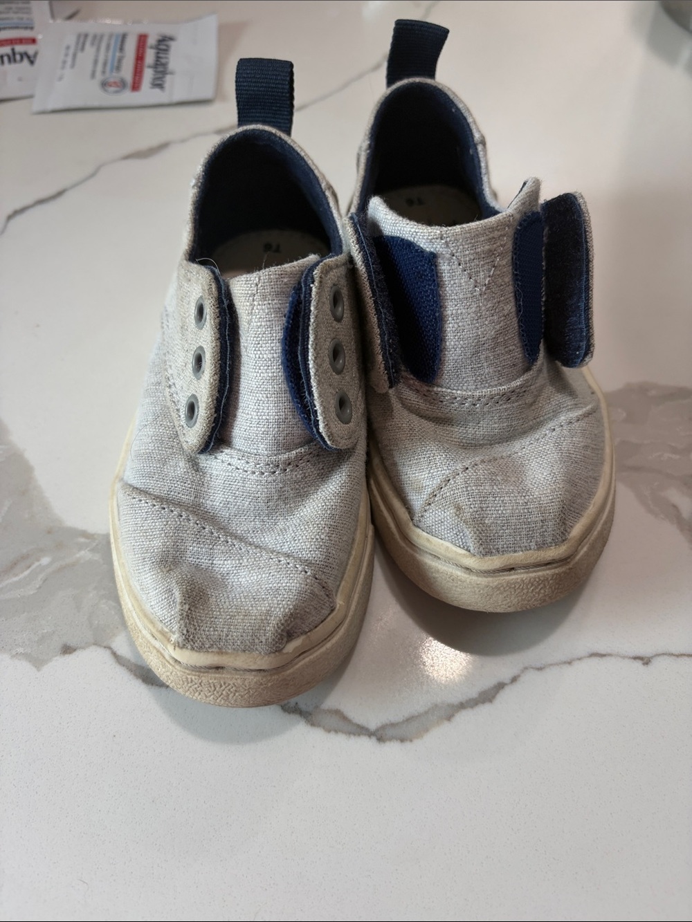 Toms Kids Slip-On Sneakers in Light Gray and Navy